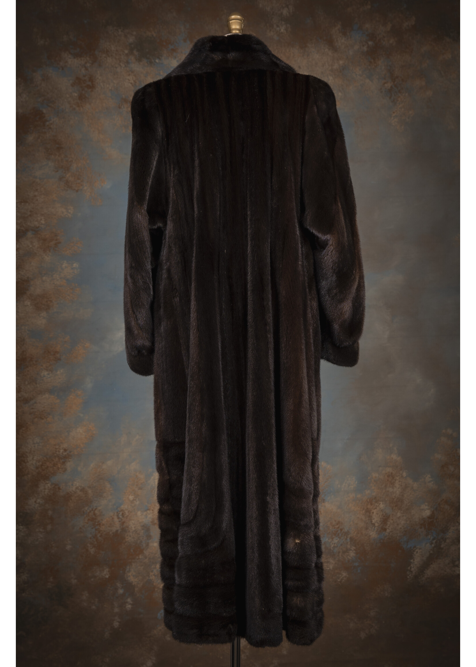 DARK RANCH MINK COAT 14-16