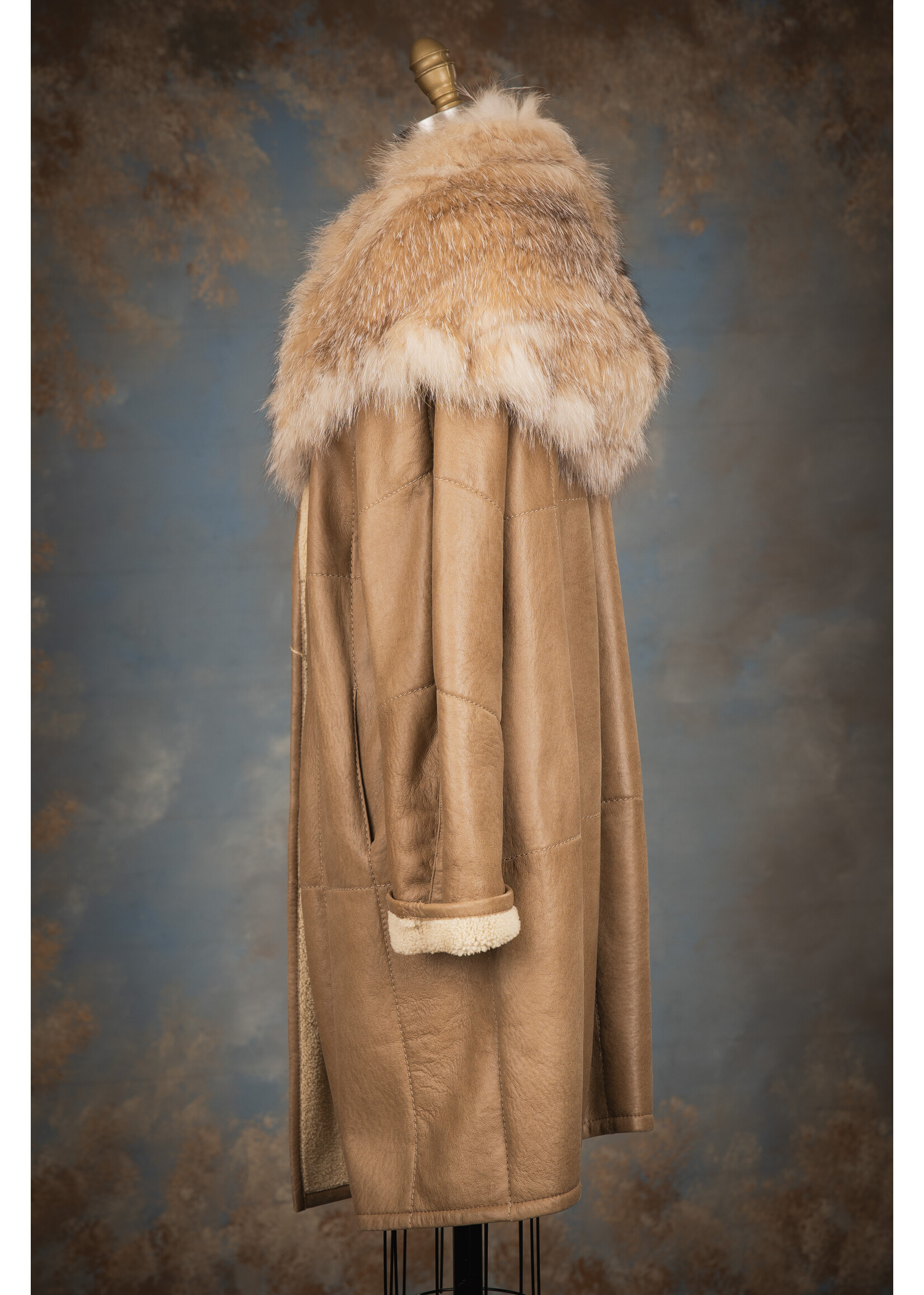 SHEARLING COAT W. KNIT FOX