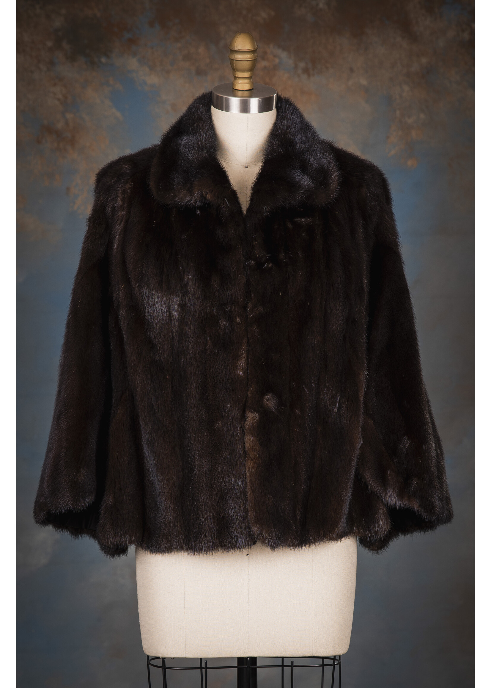 DARK RANCH MINK CAPE