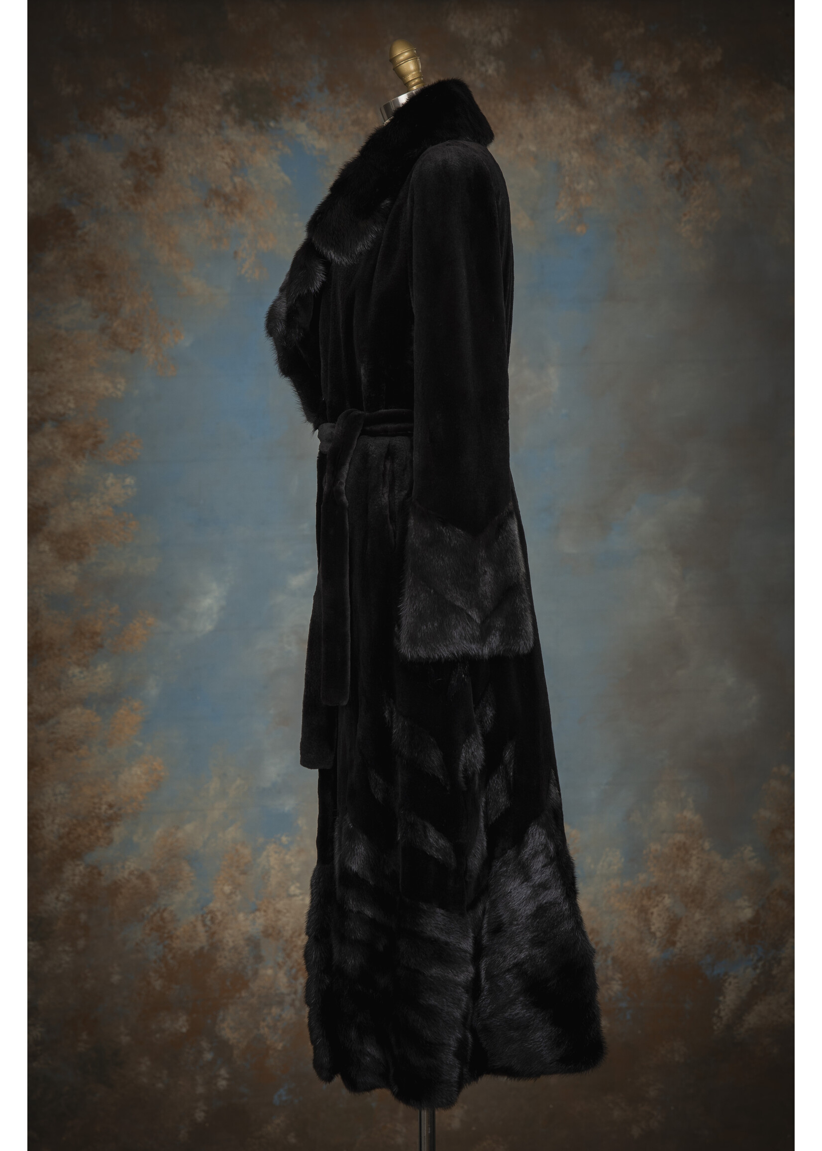 LONG SHEARED BLACK MINK COAT 6-8