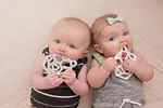 Bailey Bear Teether Marble - Leo+Cullie