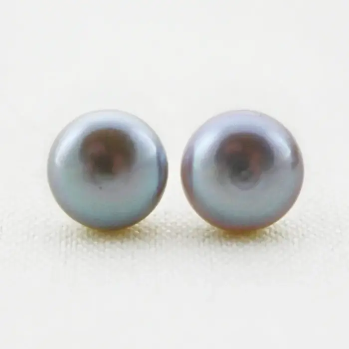 Cirrus Gray Pearl Studs- The Pearled Squirrel