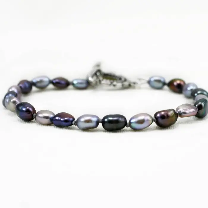 Black and Gray Pearl Bracelet - The Pearled Squirrel
