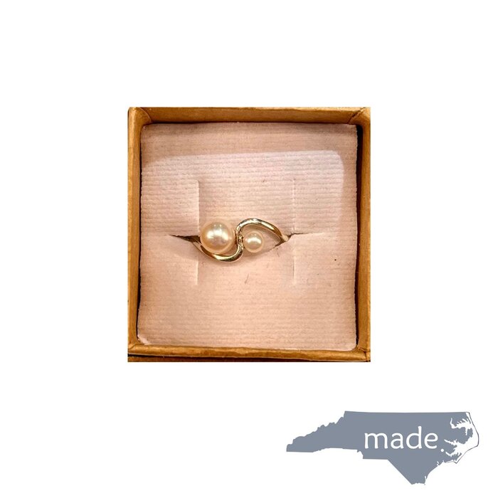 Asymmetric Saltwater Pearl Ring - The Pearled Squirrel