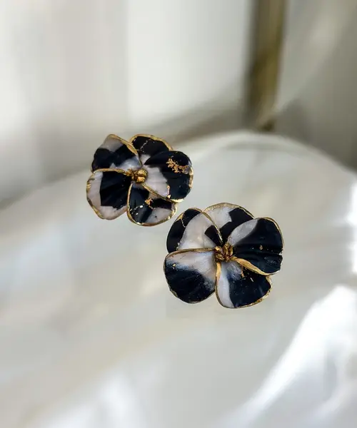 Poppy Statement Stud Black Marble - AnnaBanana
