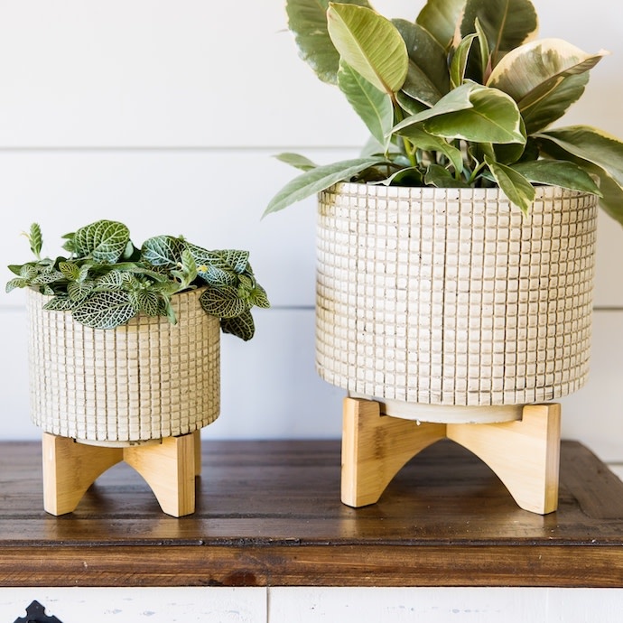 J10Pottery Glazed Pot Sydney Square Texture Cylinder w/Stand Lrg 7