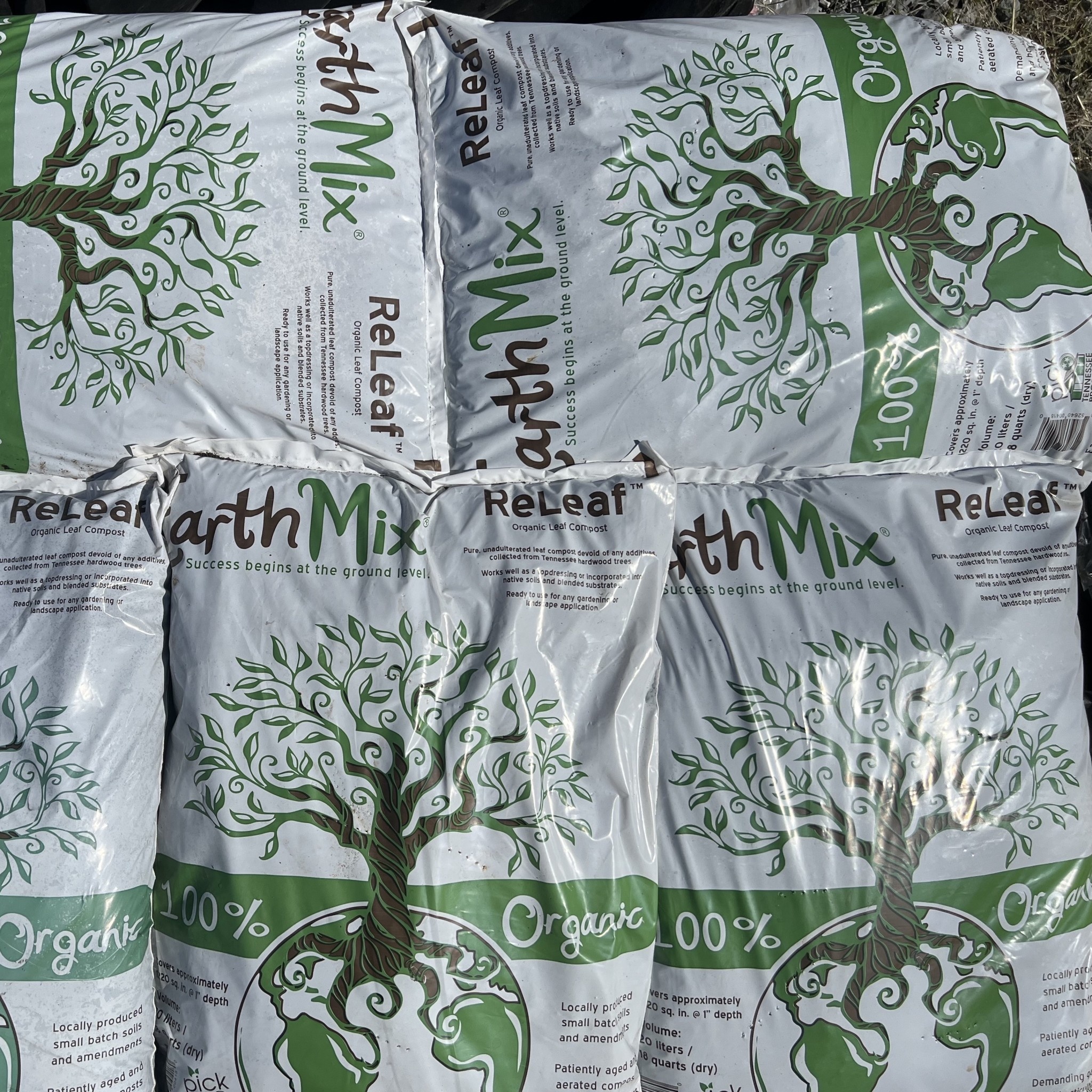 BAG EarthMix® ReLeaf™ Leaf Compost / 20L / 18 qt