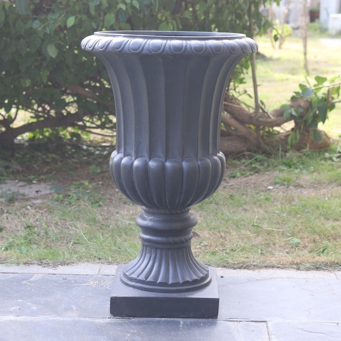 J10Pottery Glazed Pot/Urn Coventry Lrg 16x25 Asst Bates Nursery