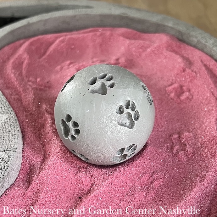 N10Home Decor / Collectibles Zen Garden Ball / Orb Paws 1.5" Zen