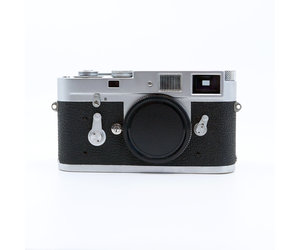 Leica M2 実写レビュー × 写真家 内田ユキオ｜気負わずスナップ
