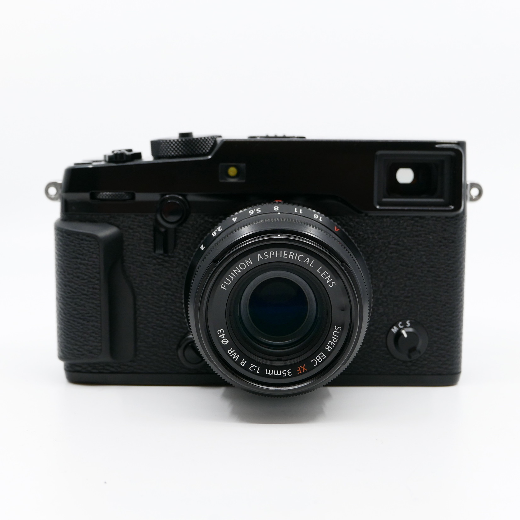 Fuji Fuji X-Pro2 w/35mm f/2 (Used)