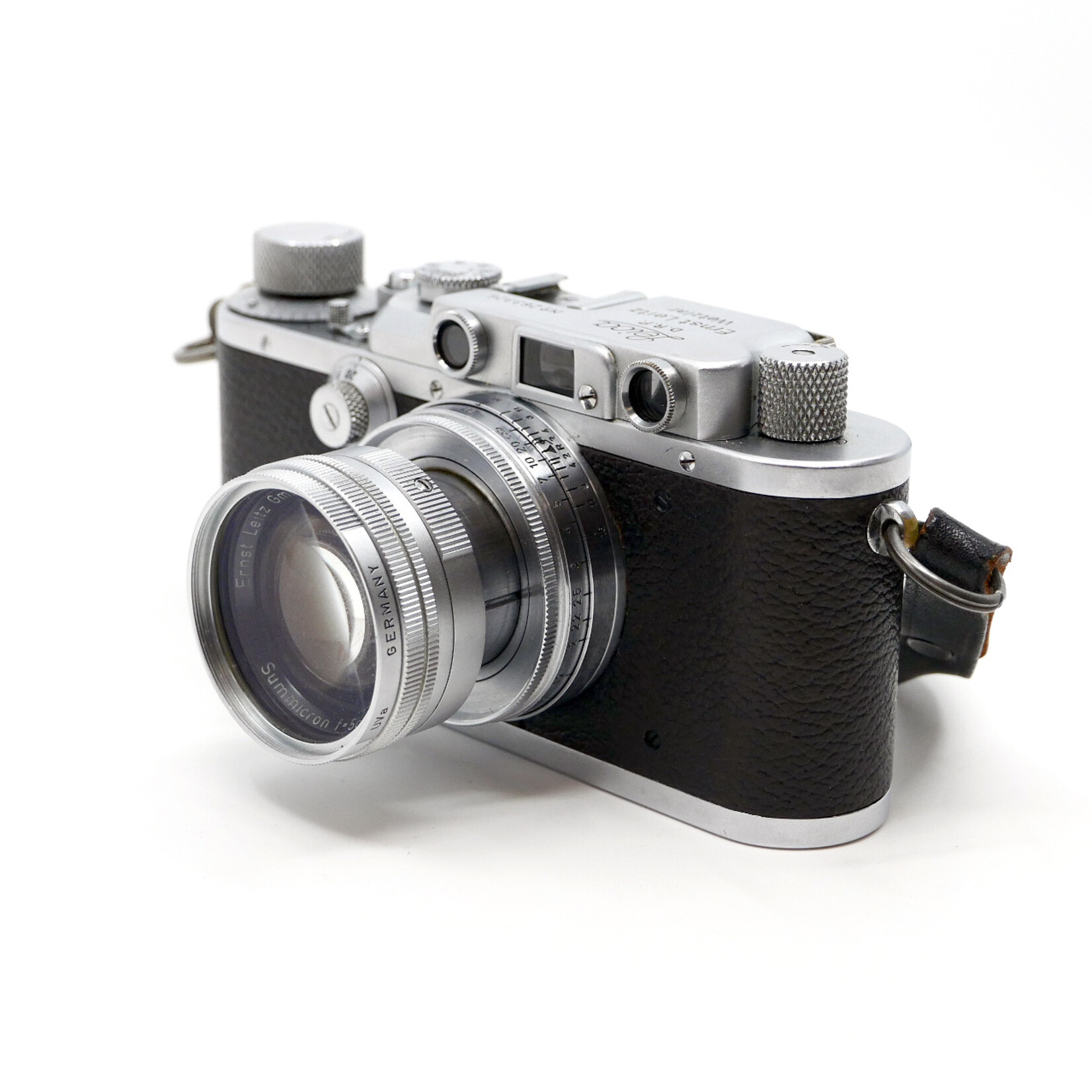 Leica Leica IIIA w/Summicron 5cm f/2 (Used)