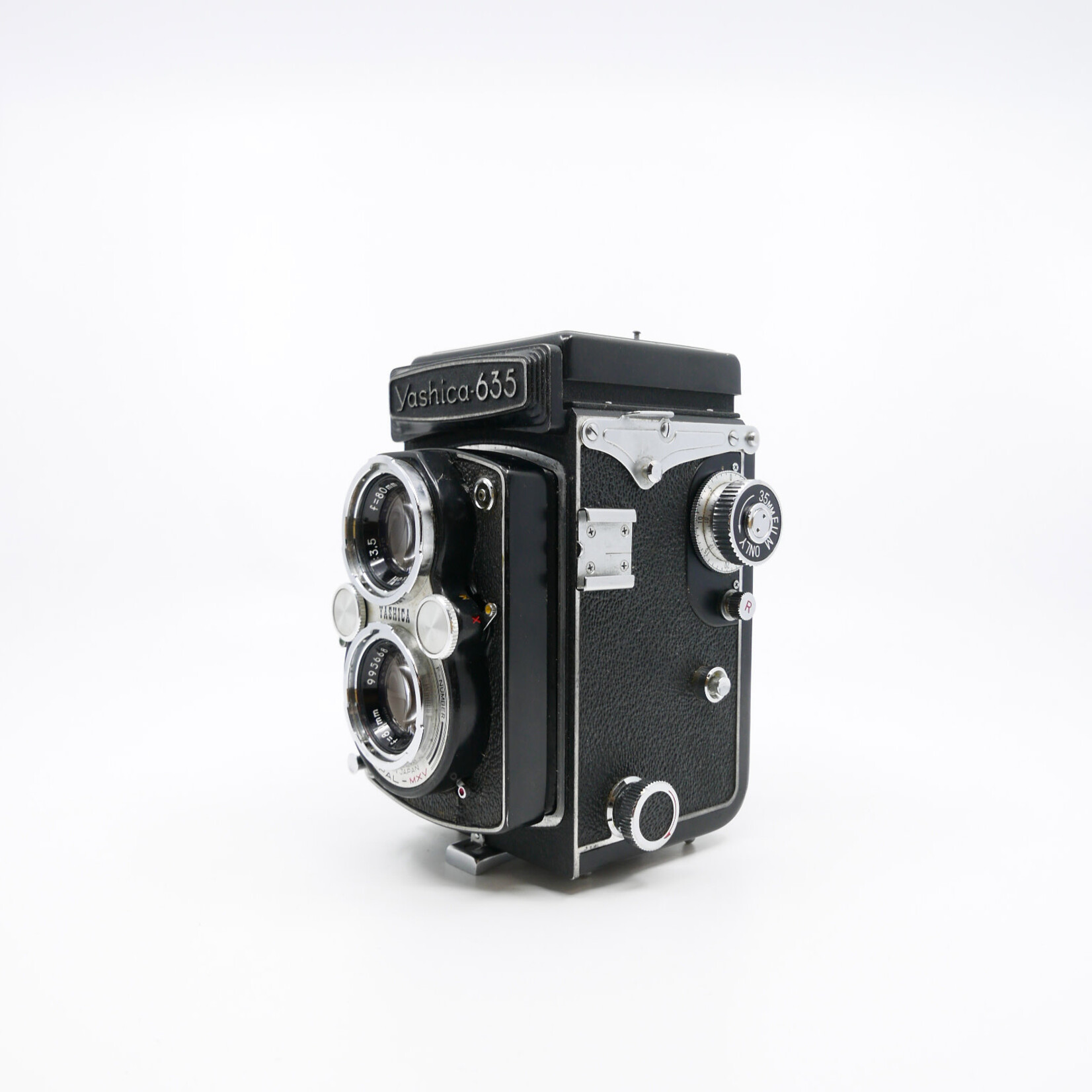 Yashica Yashica 635 (USED)