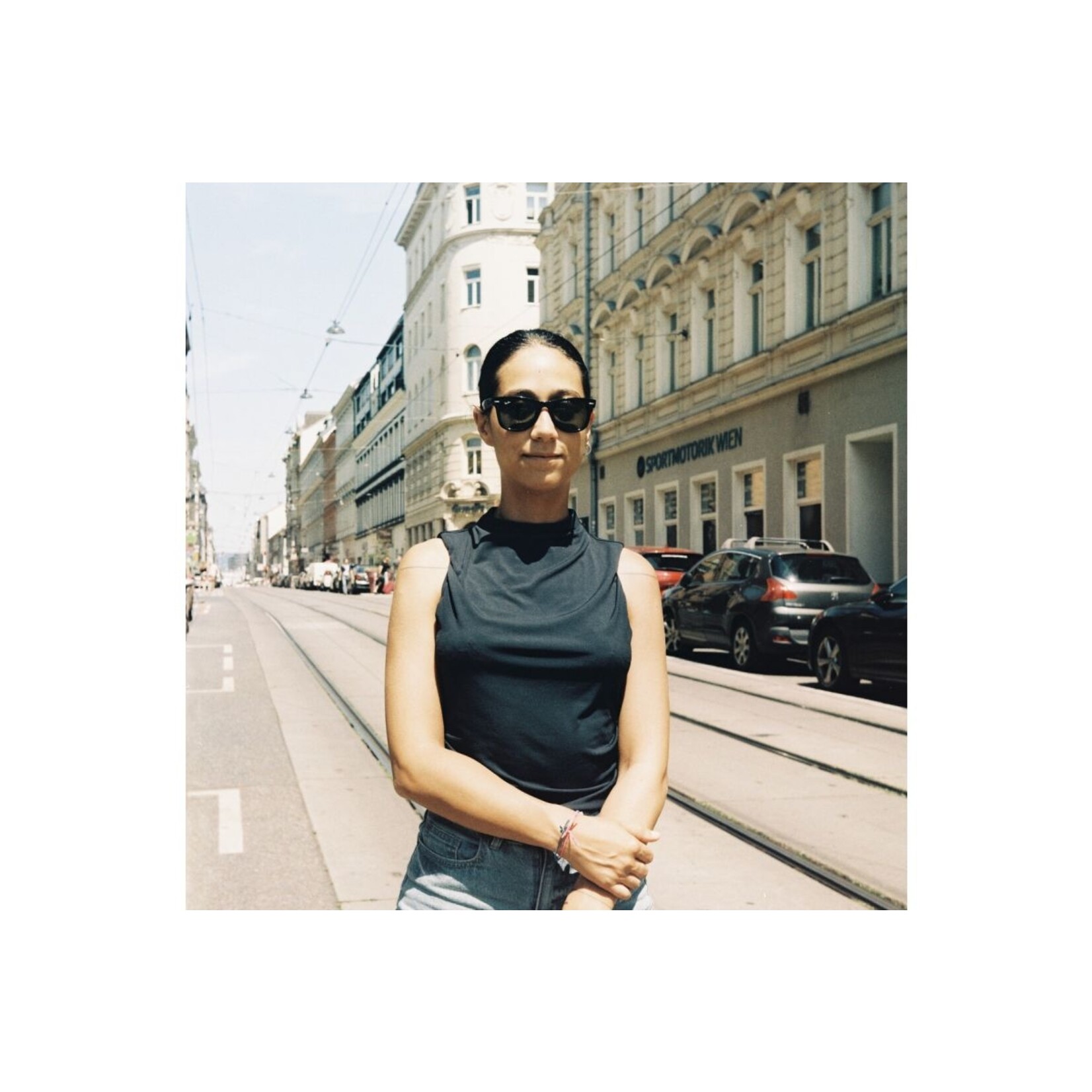 Lomography LomoChrome Color ’92 Sun-kissed 120 mm ISO 400