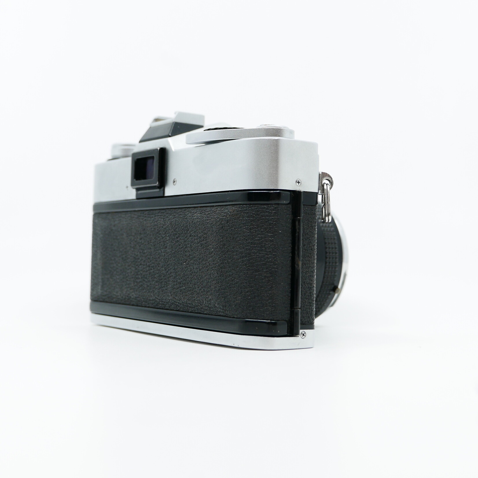 Canon TLb w/ FD 50mm f:1.8 - Pro Photo