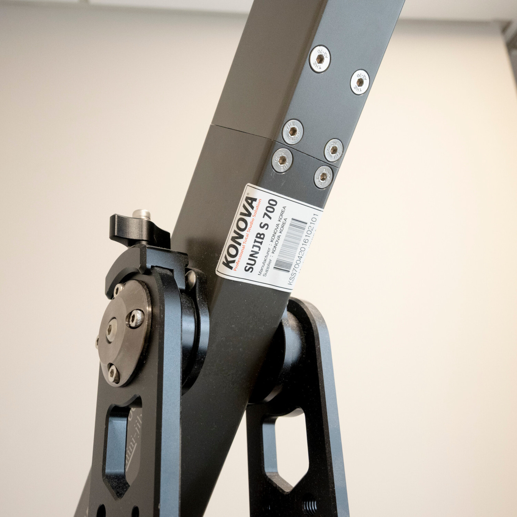 Konova Sun Jib S700 (Used) (w/ bag)