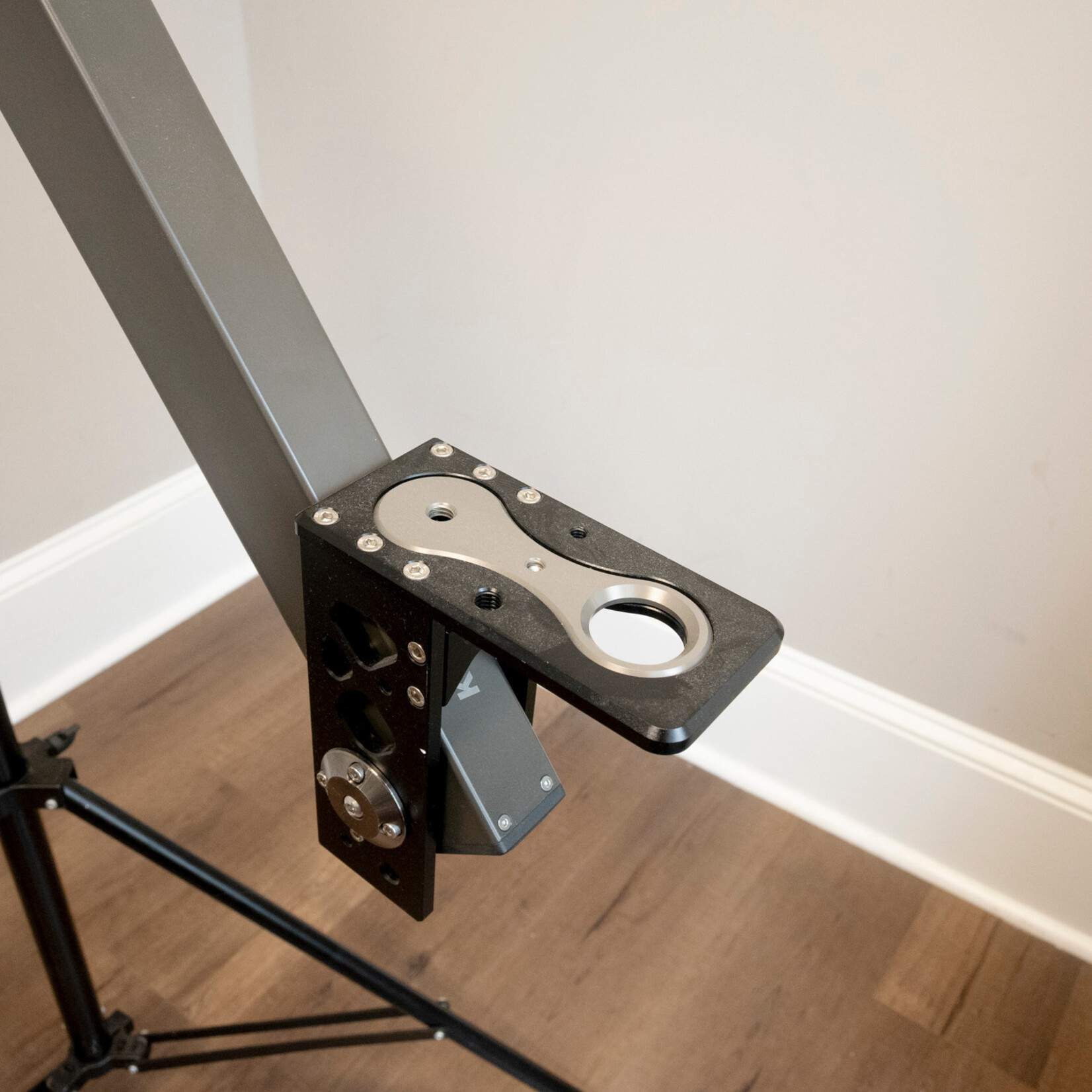 Konova Sun Jib S700 (Used) (w/ bag)