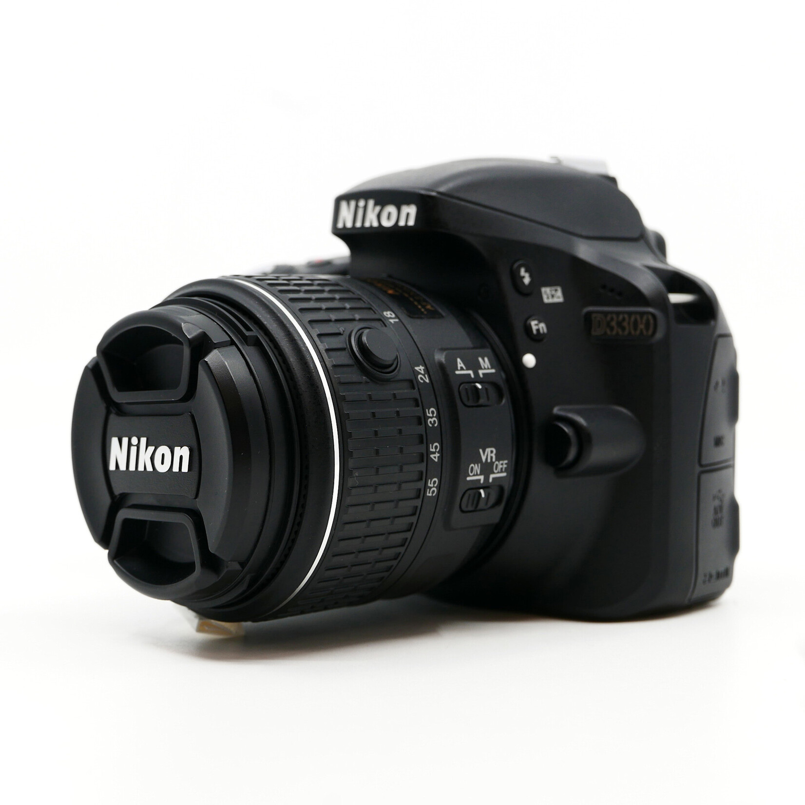 Nikon Nikon D3300 w/ AF-S 18-55mm 1:3.5-5.6 G II (Used)