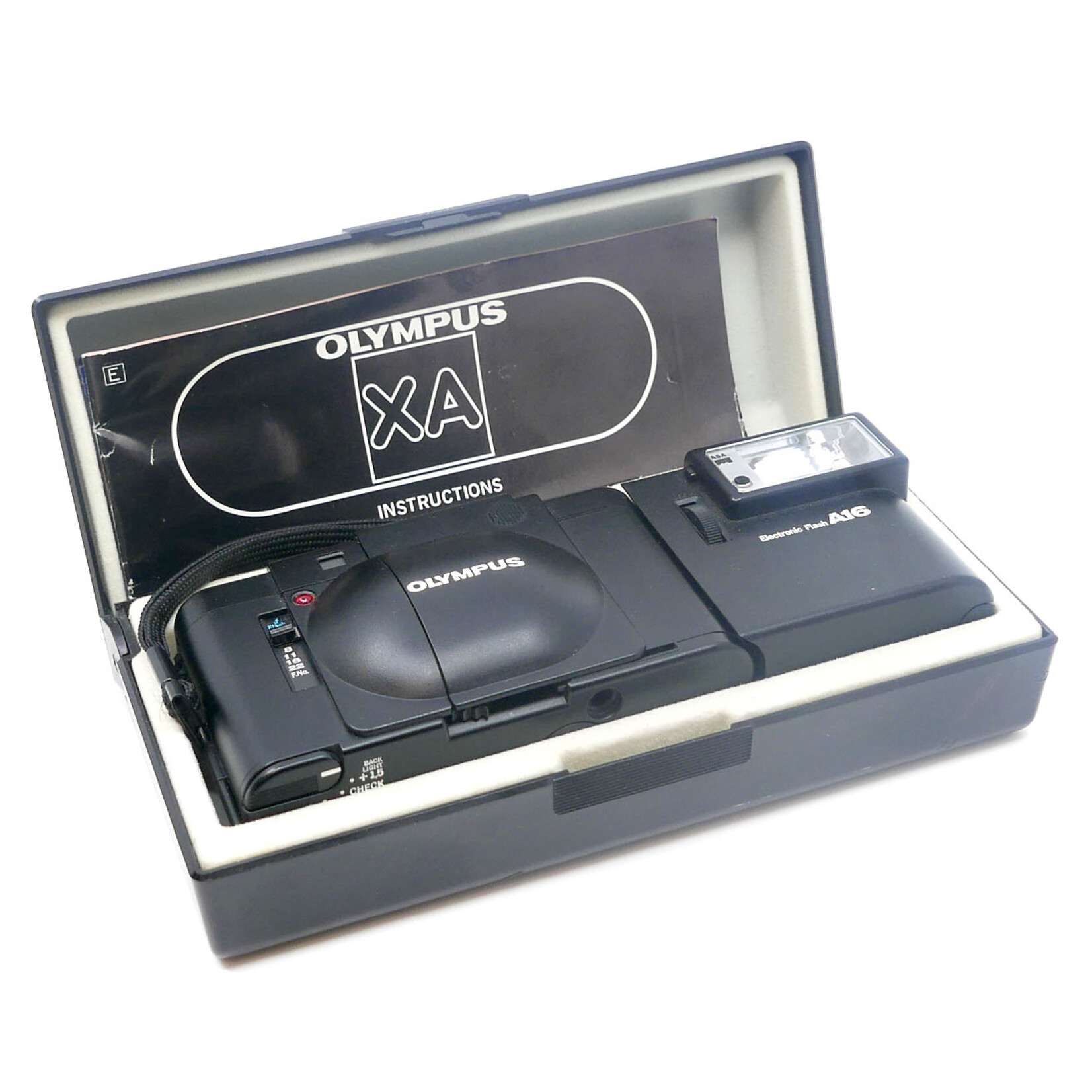 Olympus Olympus XA 35mm f2.8 w/A16 flash in case (Used)