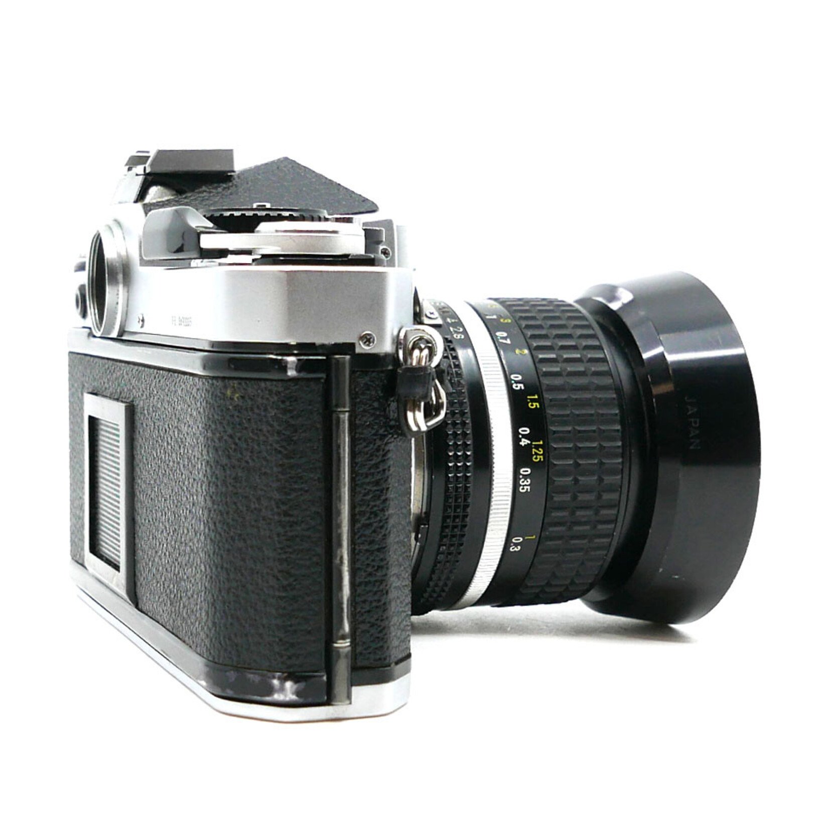 Nikon Nikon FE SLR Camera w/35mm 2.8 Ai Lens (Used)