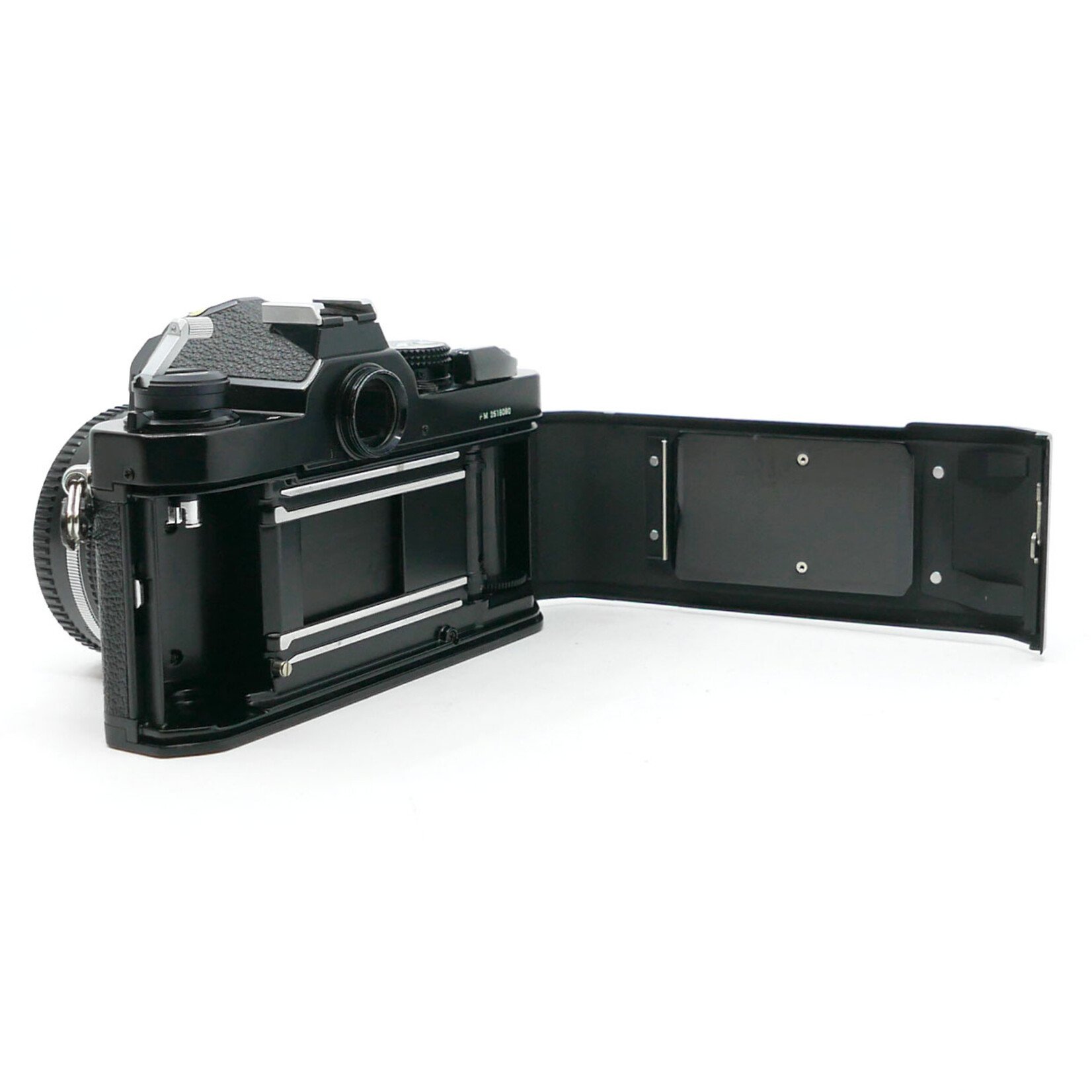 Nikon Nikon FM SLR camera BLACK w/50mm f1.8 Ais (Used)