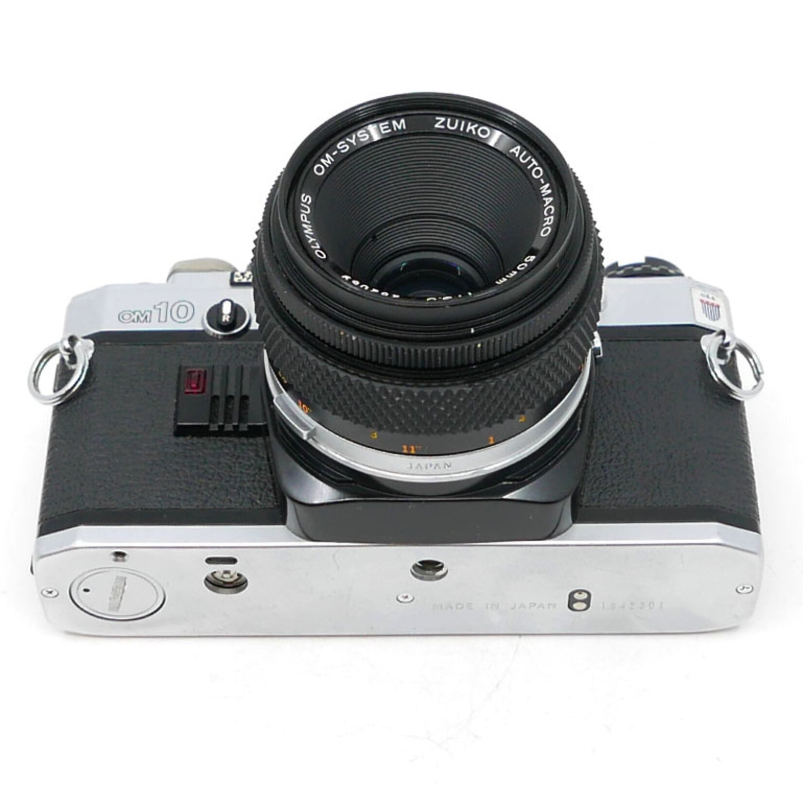 Olympus Olympus OM-10 SLR + Zuiko Auto-Macro 50mm 3.5 Lens (Used)