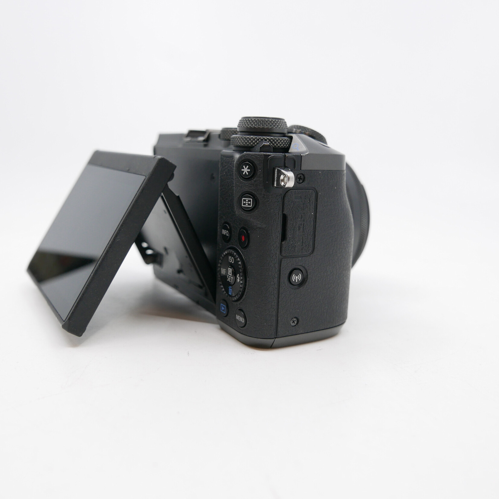 Canon Canon EOS M6 w/15-45mm f/3.5 (Used)