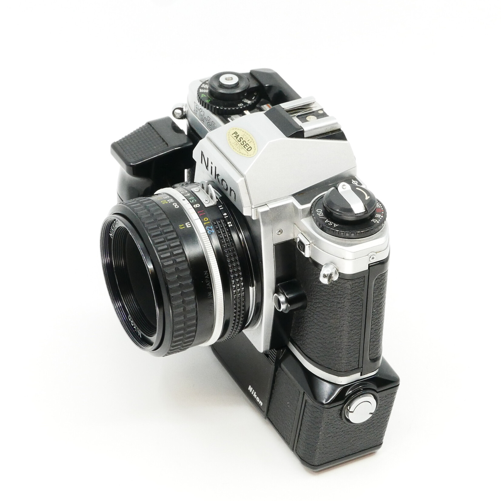 Nikon Nikon FG-20 w/ 50mm f/ 1.8 (Used)
