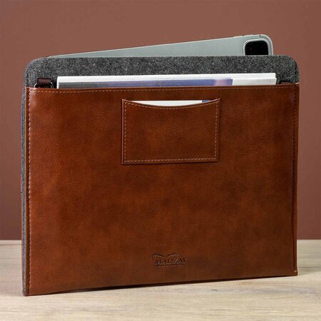 Felt Ministry Sleeve Brown