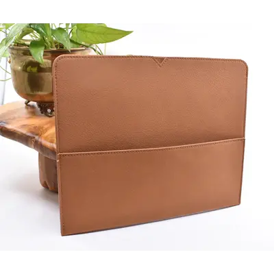 Ministry Sleeve Warm Brown