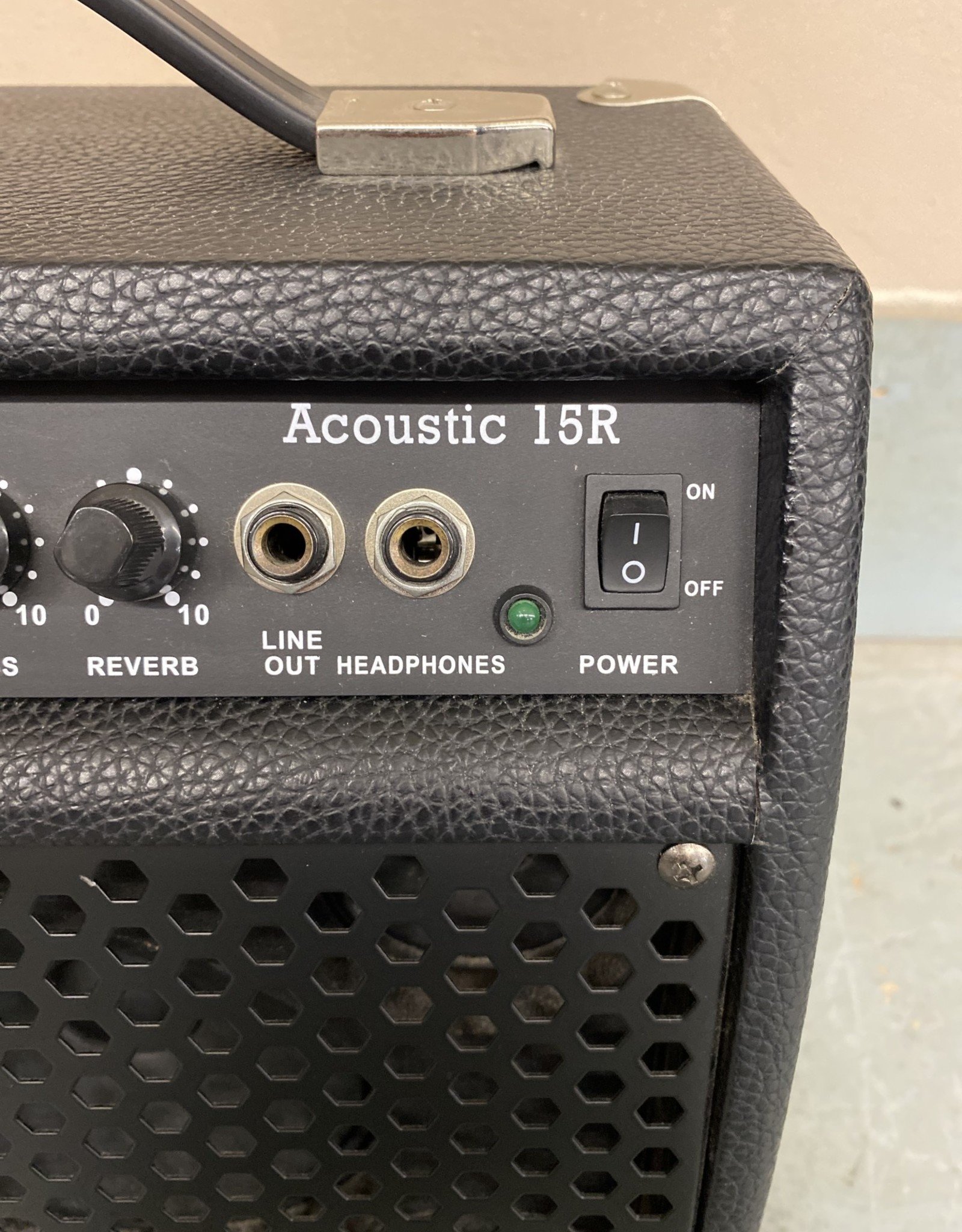 Johnson Johnson 15AR Acoustic Amplifier (used)