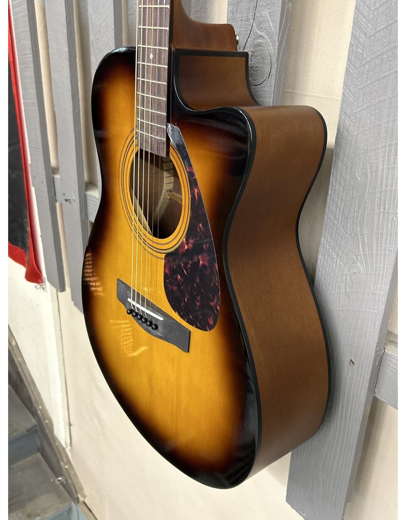 Keith Urban Yamaha KUA100 Acoustic Guitar Bundle (used) Backwoods Guitar