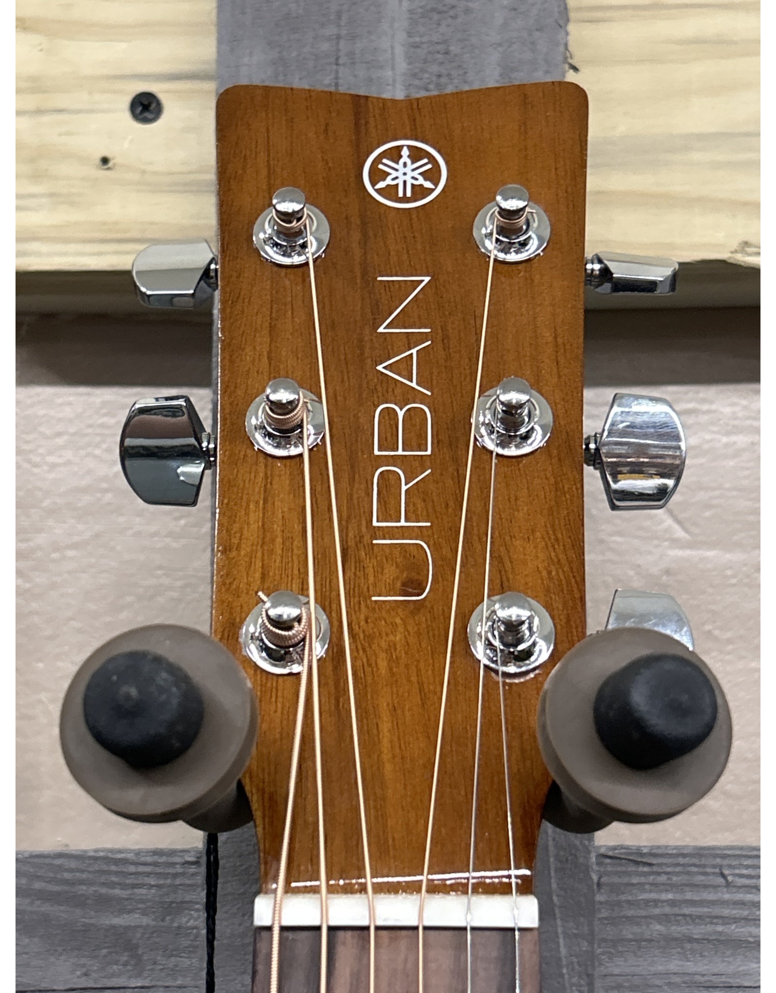 Keith Urban Yamaha KUA100 Acoustic Guitar Bundle (used) Backwoods Guitar