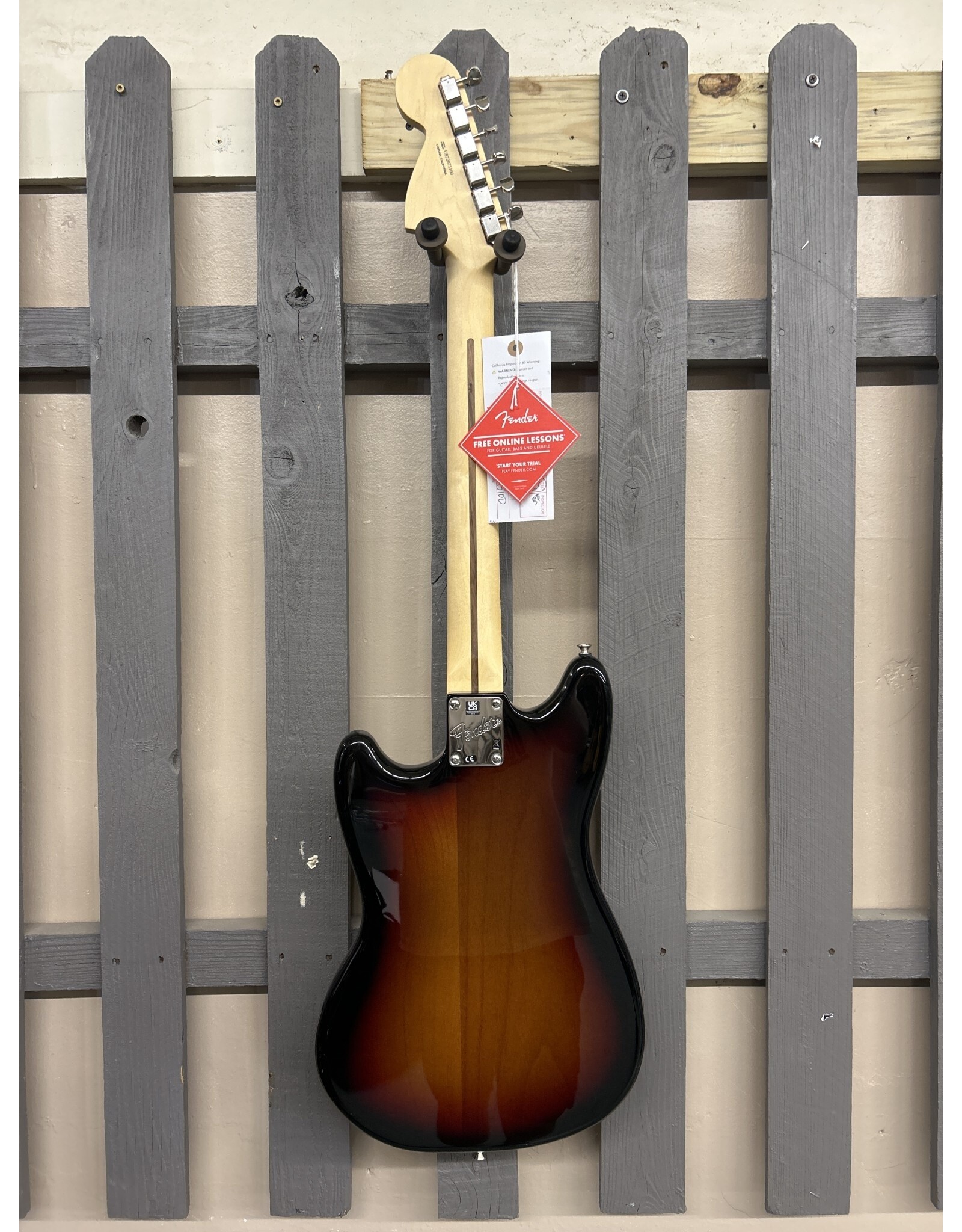 Fender Fender American Performer Mustang, 3-Color Sunburst