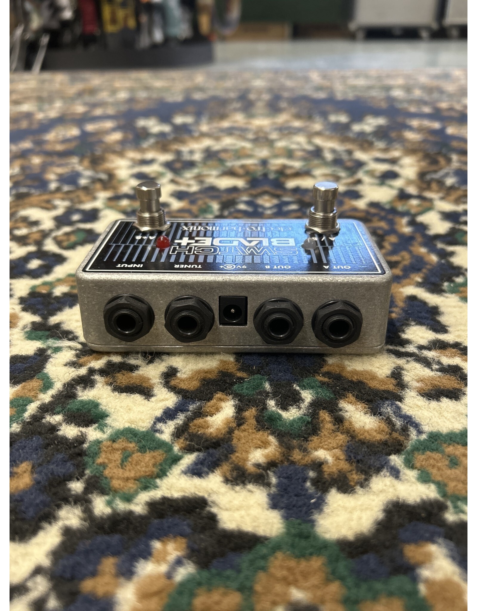 Electro-Harmonix Switch Blade + AB Pedal (Used) - Backwoods Guitar