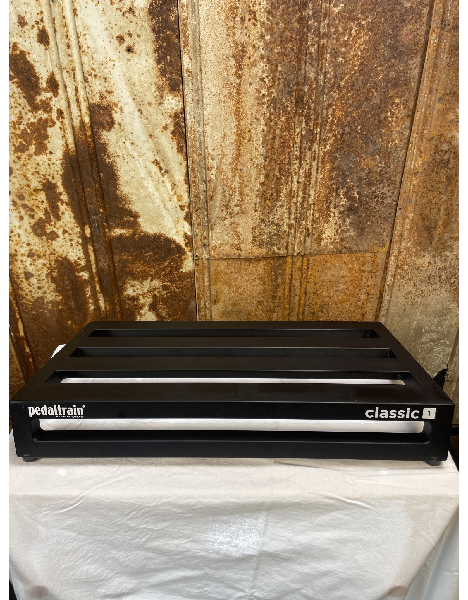 Pedaltrain Classic 1 With Flight Case (Used) Backwoods Guitar