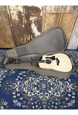 Taylor Guitars Taylor 210ce Dreadnaught Layered Rosewood Acoustic-Electric Guitar