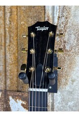 Taylor Guitars Taylor 214ce-SB DLX Grand Auditorium Acoustic - Electric Guitar