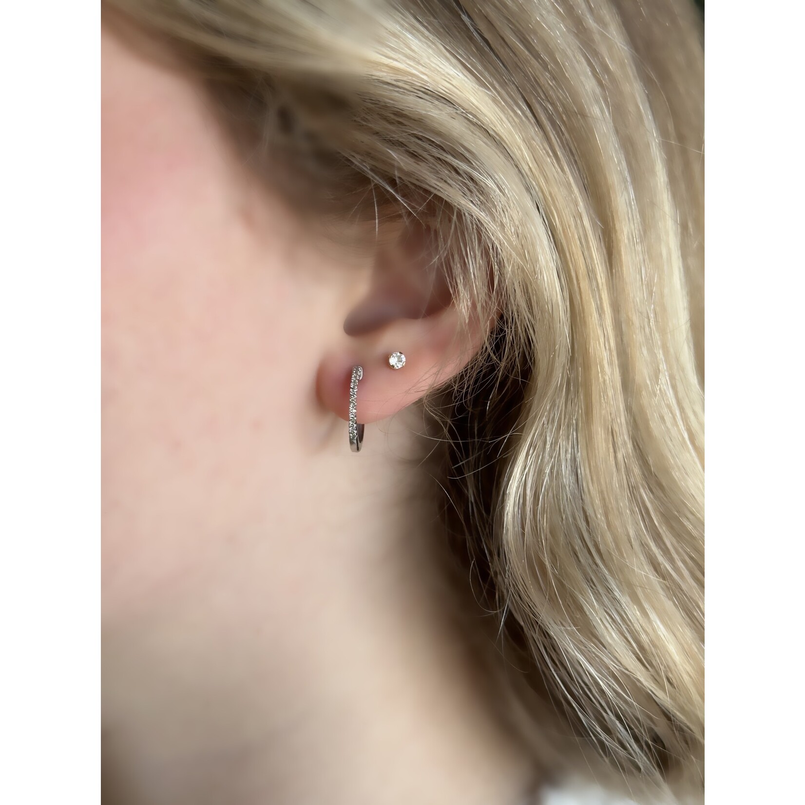 10K White Gold Diamond Hoop Earrings