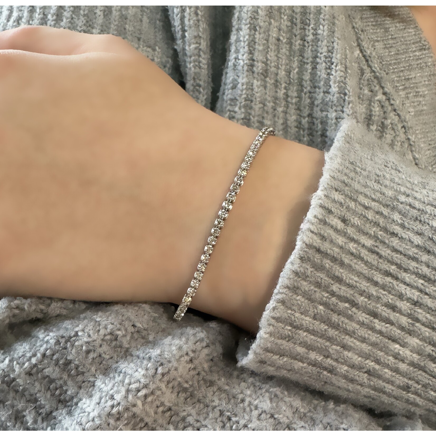 14k White Gold Diamond Bracelet - 2CTW