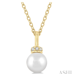 10k Yellow Gold Pearl & Diamond Pendant with Chain