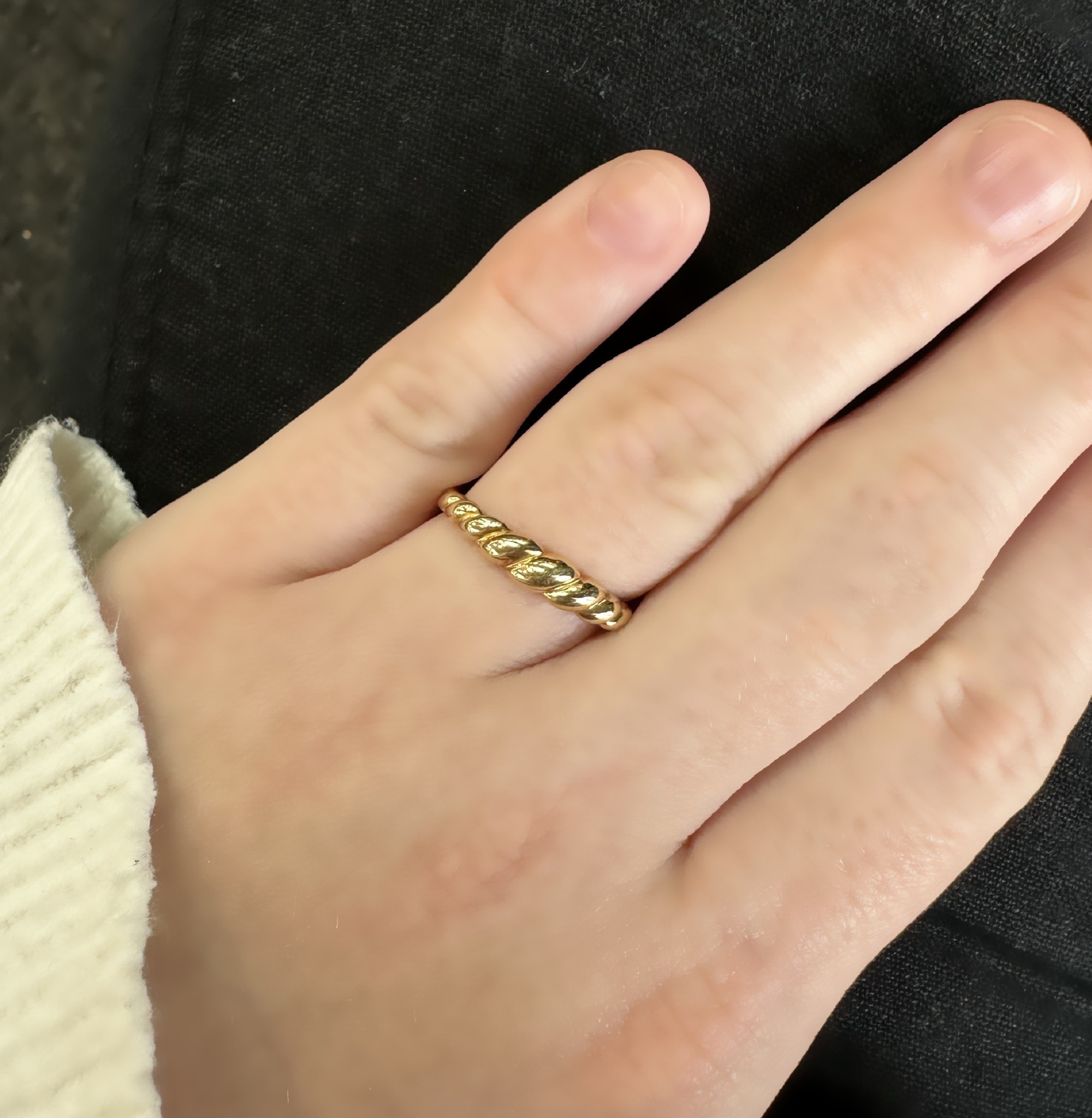 10K Yellow Rope Dome Ring