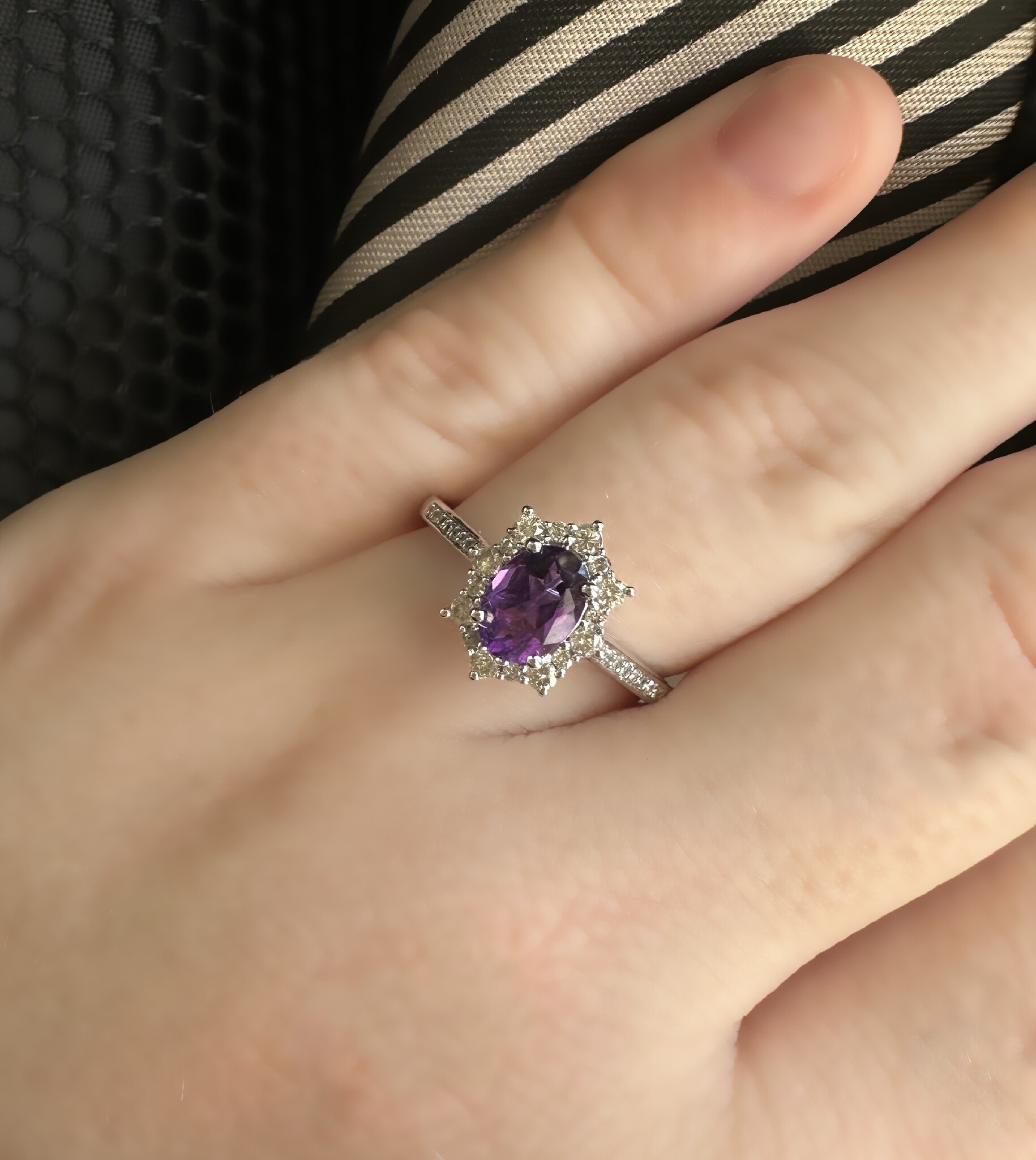 10k White Gold Oval Amethyst & Diamond Ring