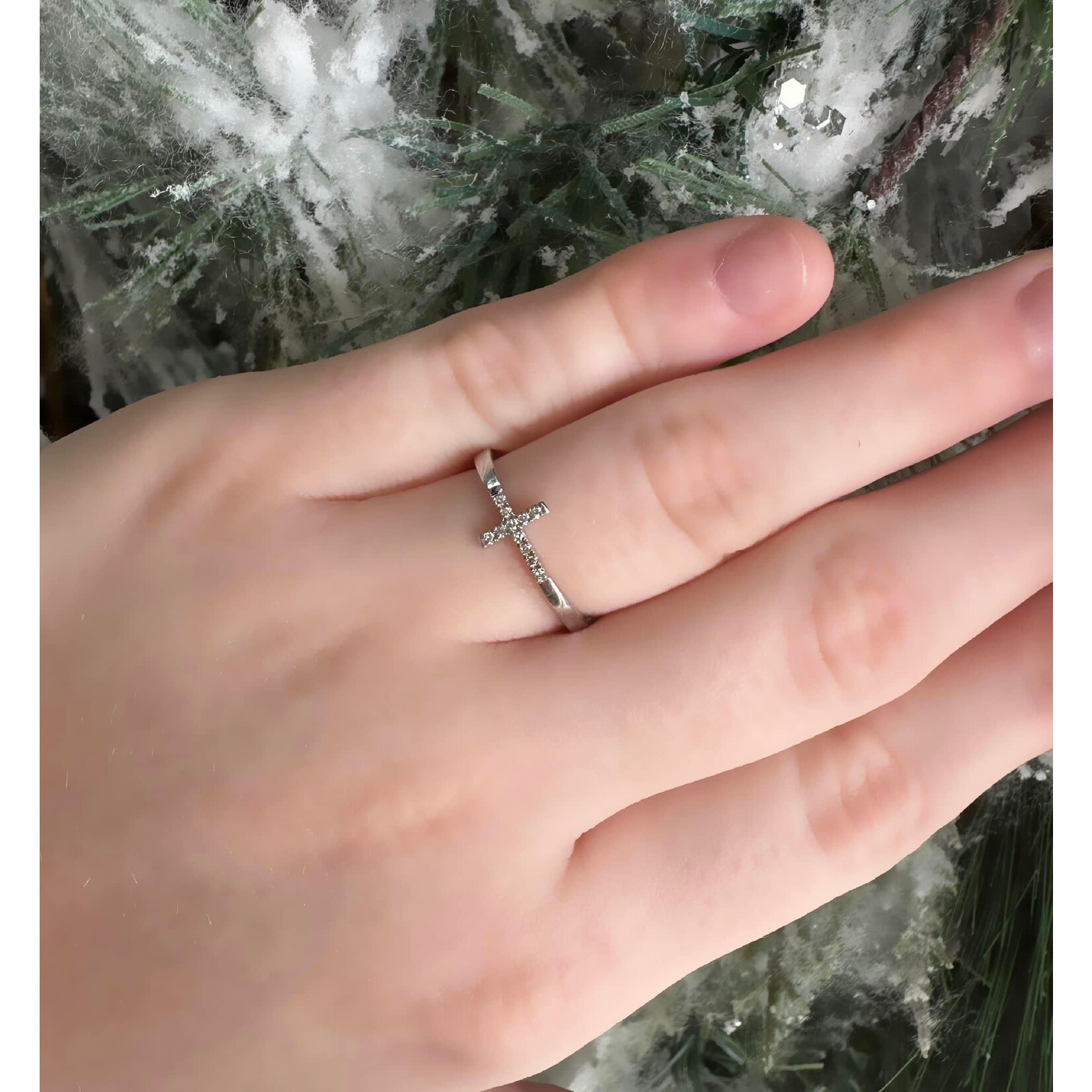10k White Gold Sideway Diamond Cross Ring