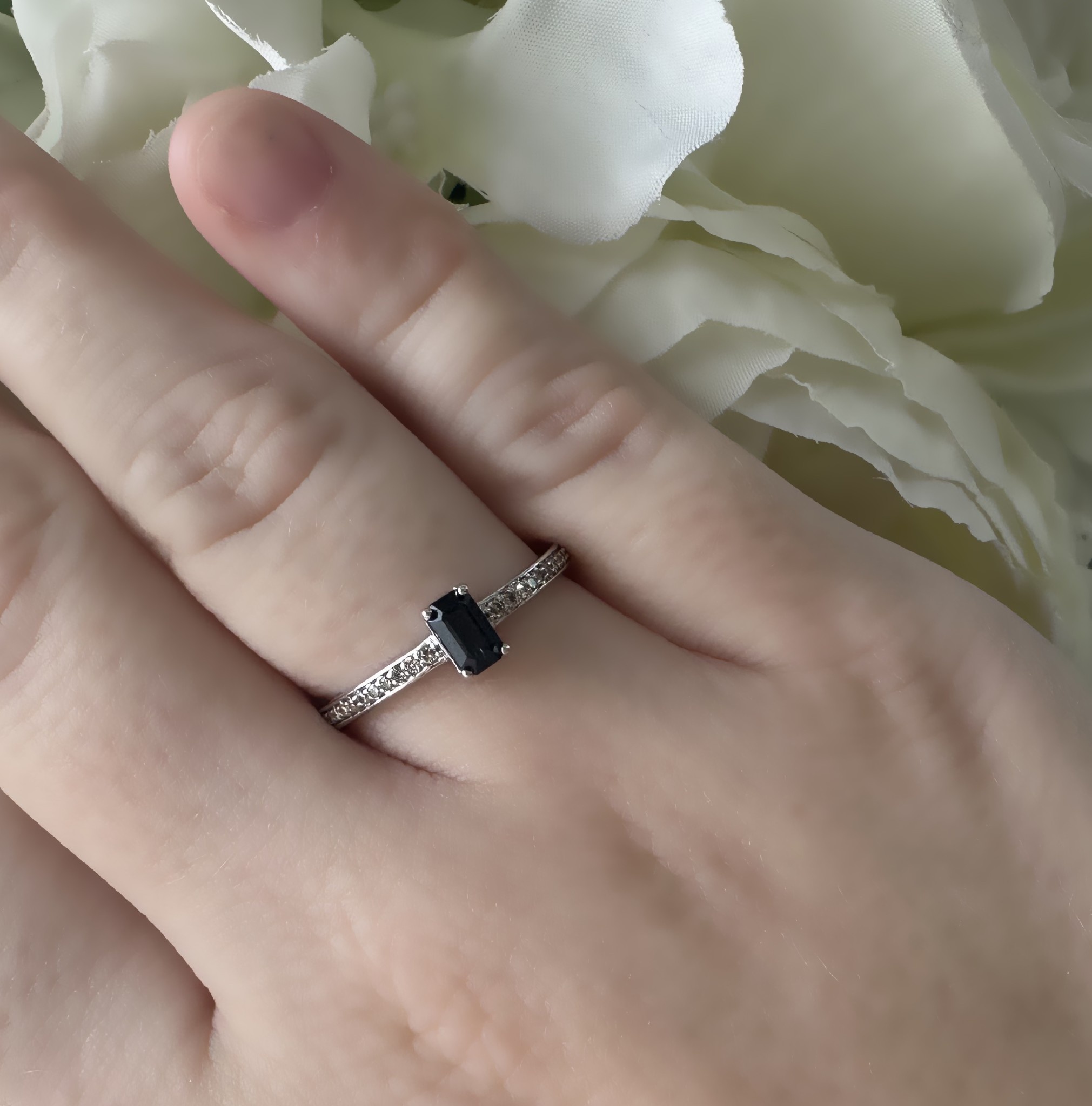 10k White Gold Sapphire Ring with Diamond Band