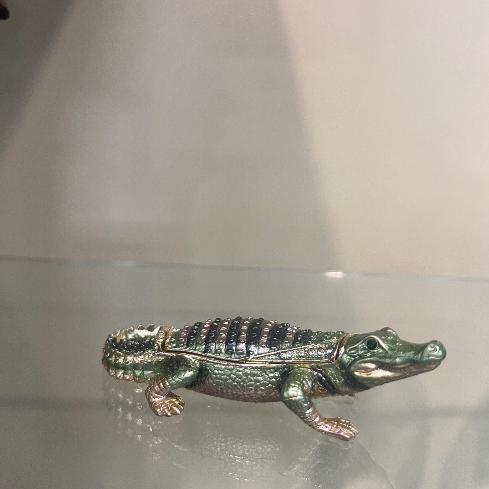 Alligator Trinket Box with Necklace