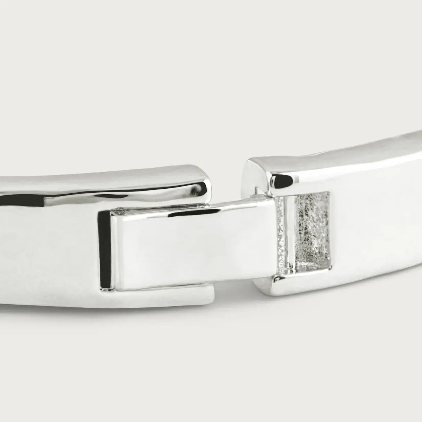 Farrier Medium Hinged Bangle, Silver
