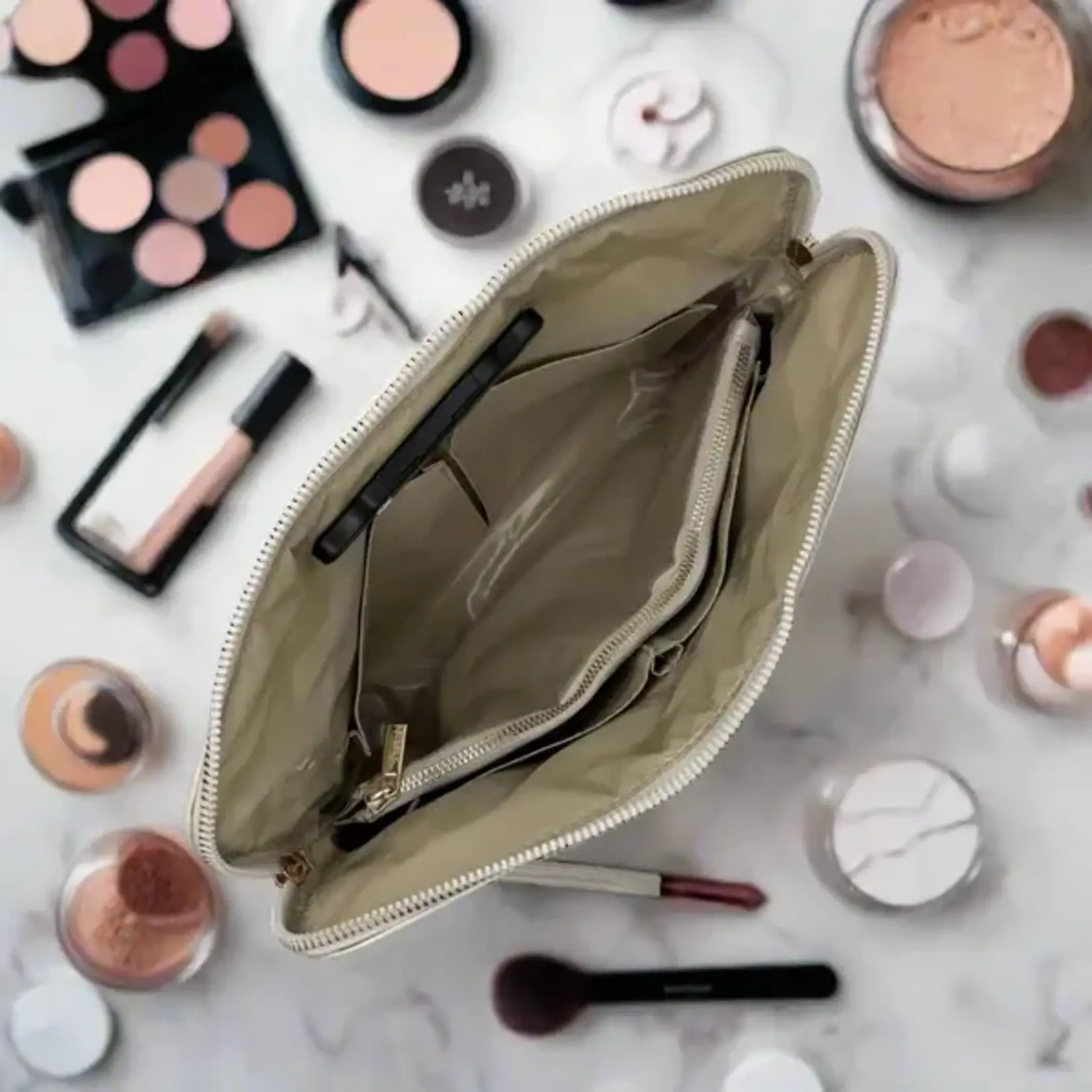 Litt Makeup Case - Pearl Quilted