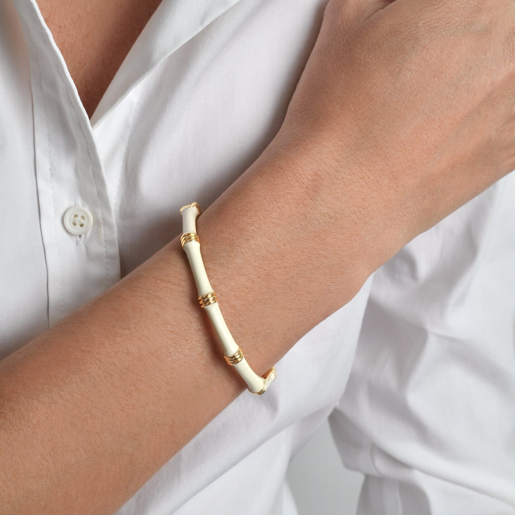 Rouge Bamboo Enameled Hinged Bangle