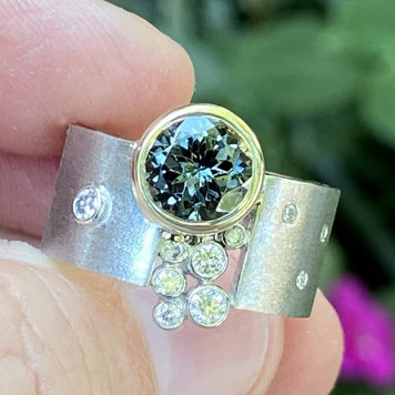 gap 3.34ct grey spinel gap stack